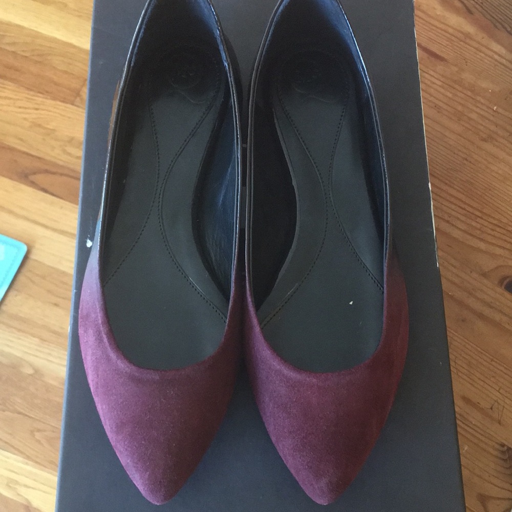Alexander McQueen pointy flats SZ 6